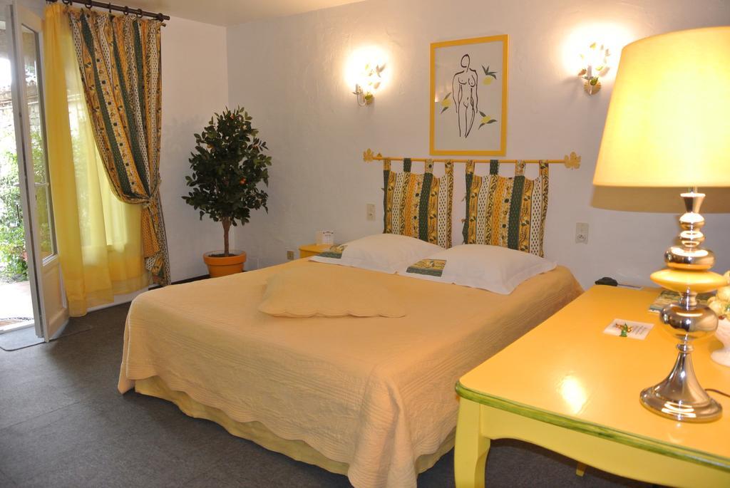 مبيت وإفطار Flayosc La Vieille Bastide المظهر الخارجي الصورة